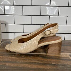 BareTraps Promise Womens Size 6 Shoes Buff Peep Toe Slingback Pump Heels